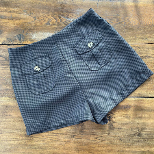 SHORTS TAILLE HAUTE AVEC POCHES AVANT - M